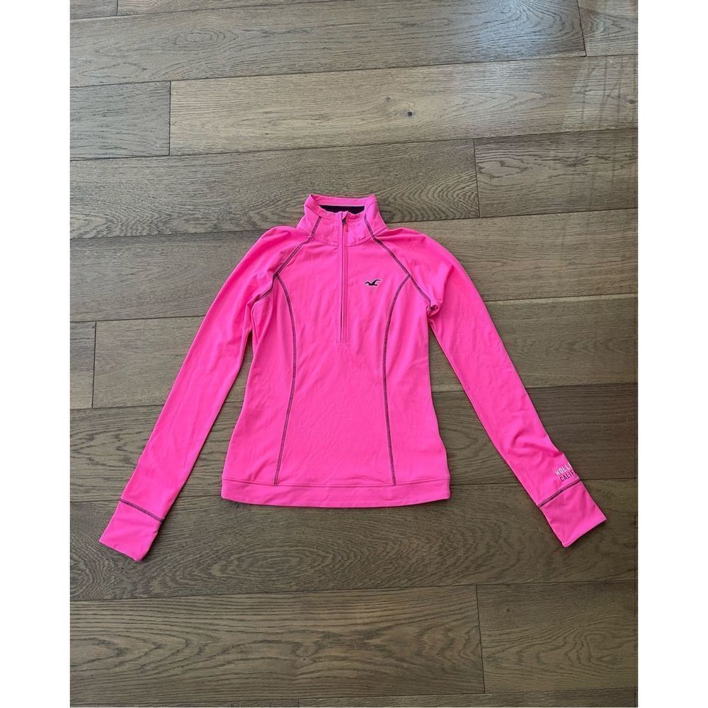 Hollister Bright Pink Half-Zip in Medium